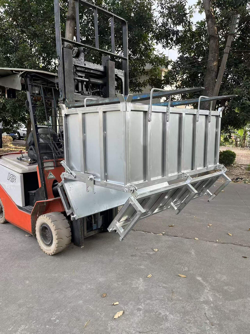 重型自卸铁屑箱工业废料收集框,佛山东佰巨货架厂家